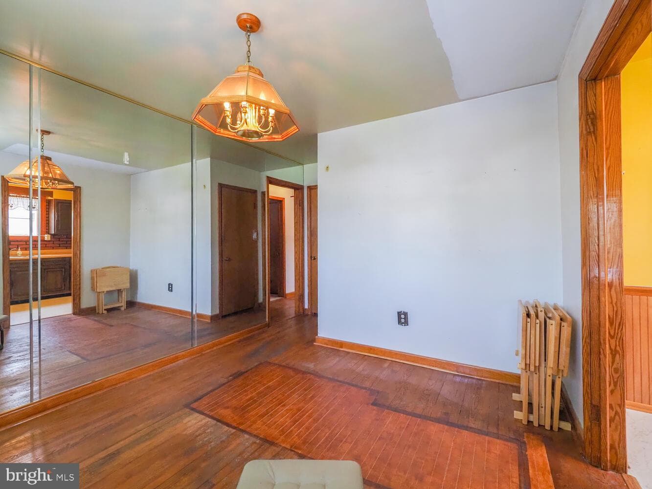 238 Wanda Road photo 14