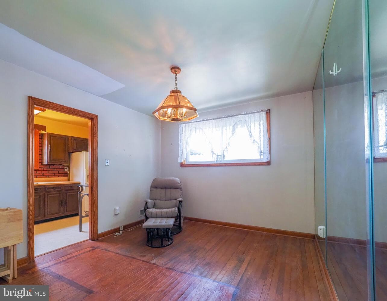 238 Wanda Road photo 15