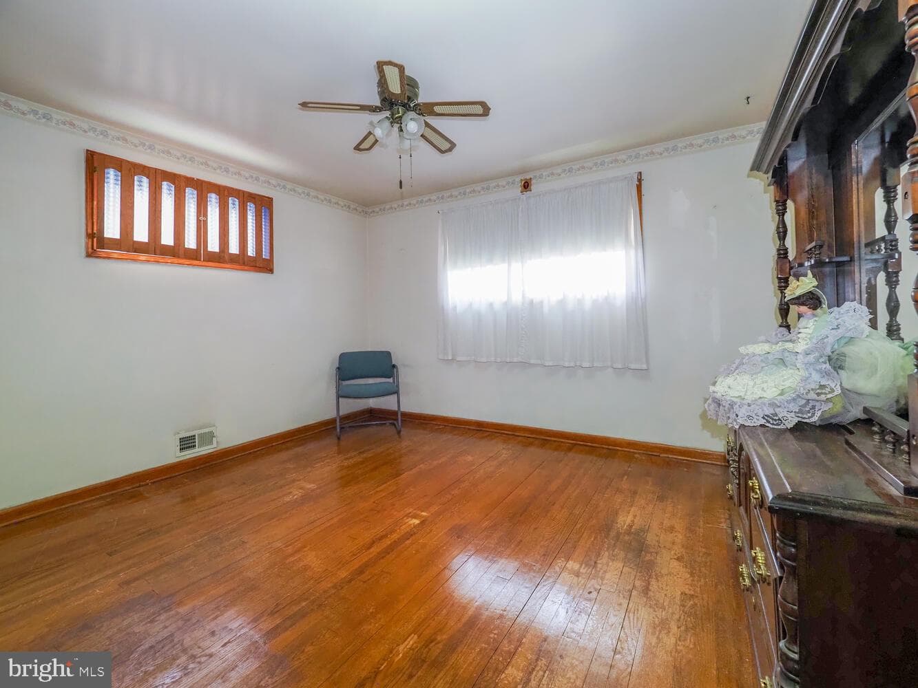 238 Wanda Road photo 19