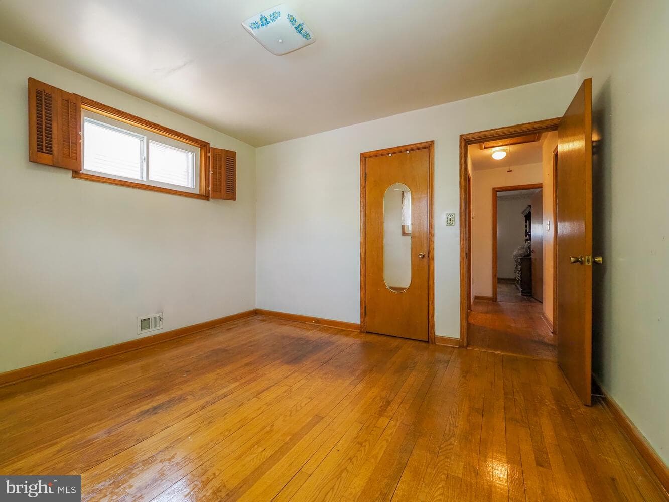238 Wanda Road photo 20