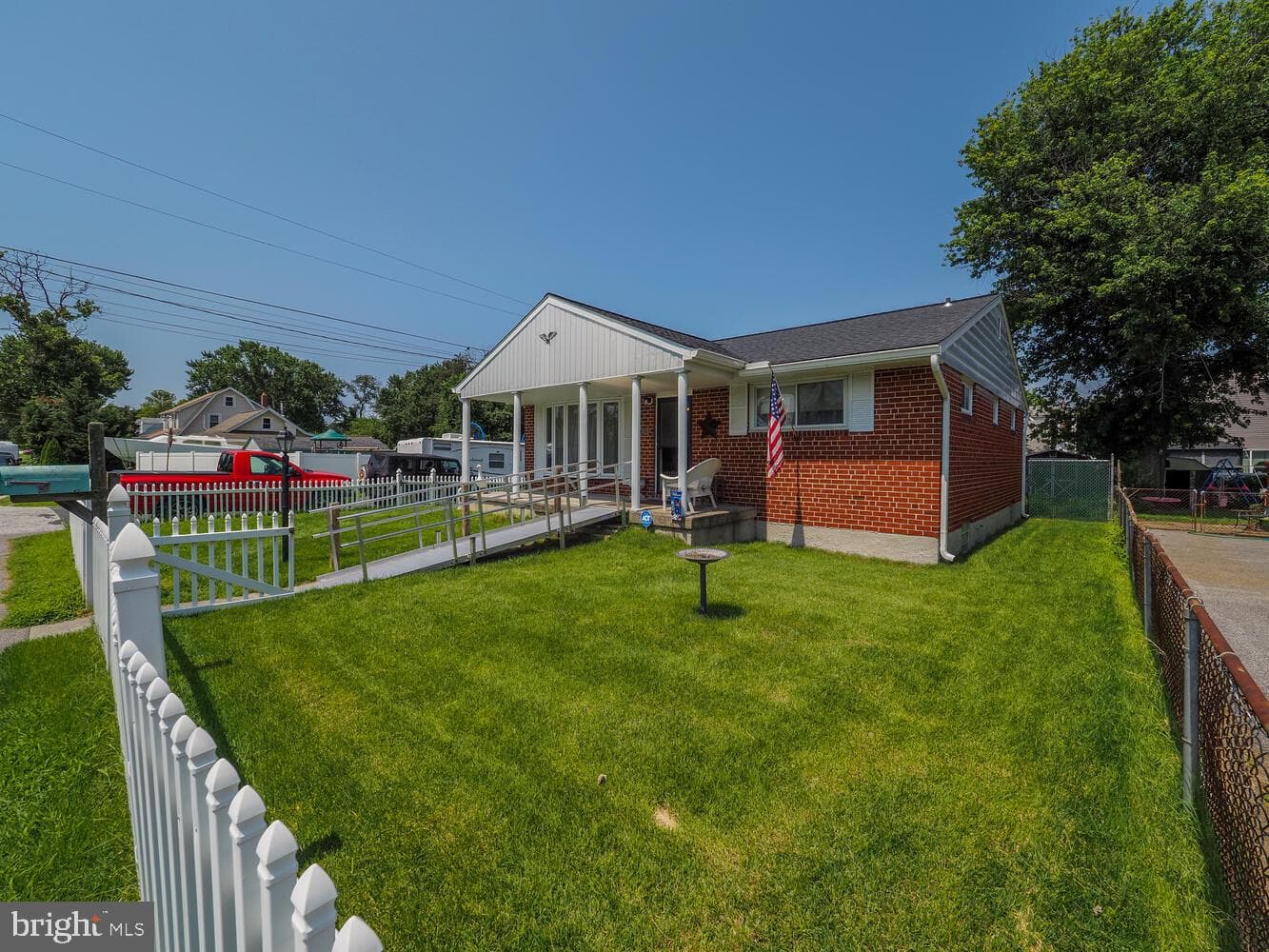 238 Wanda Road photo 31
