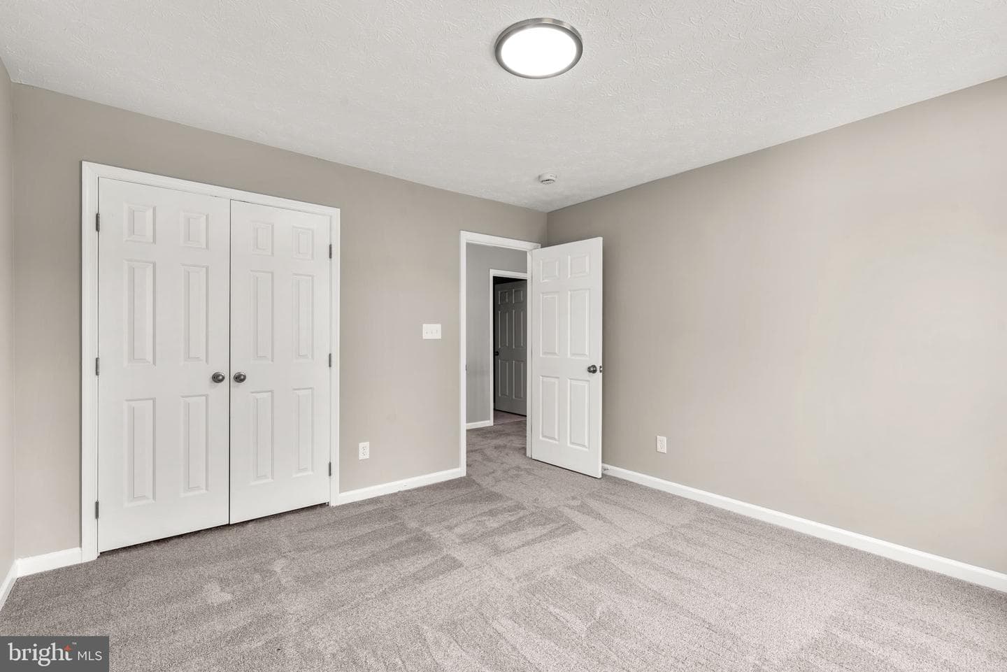 8413 Shillelagh Drive photo 36