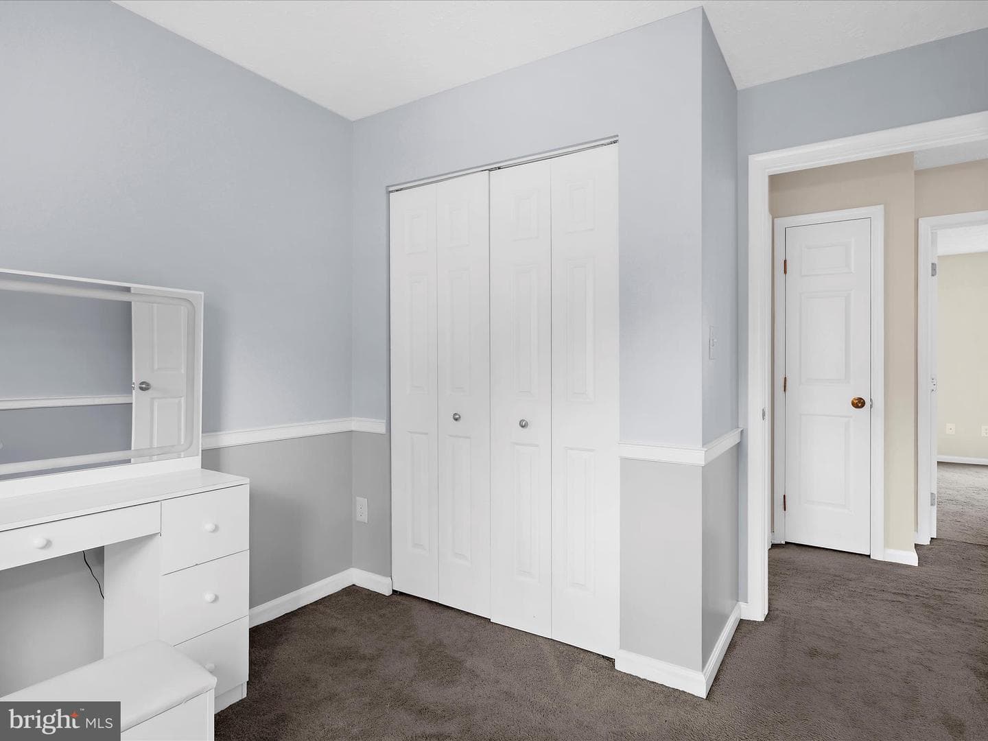 939 Chestnut Manor Ct photo 25