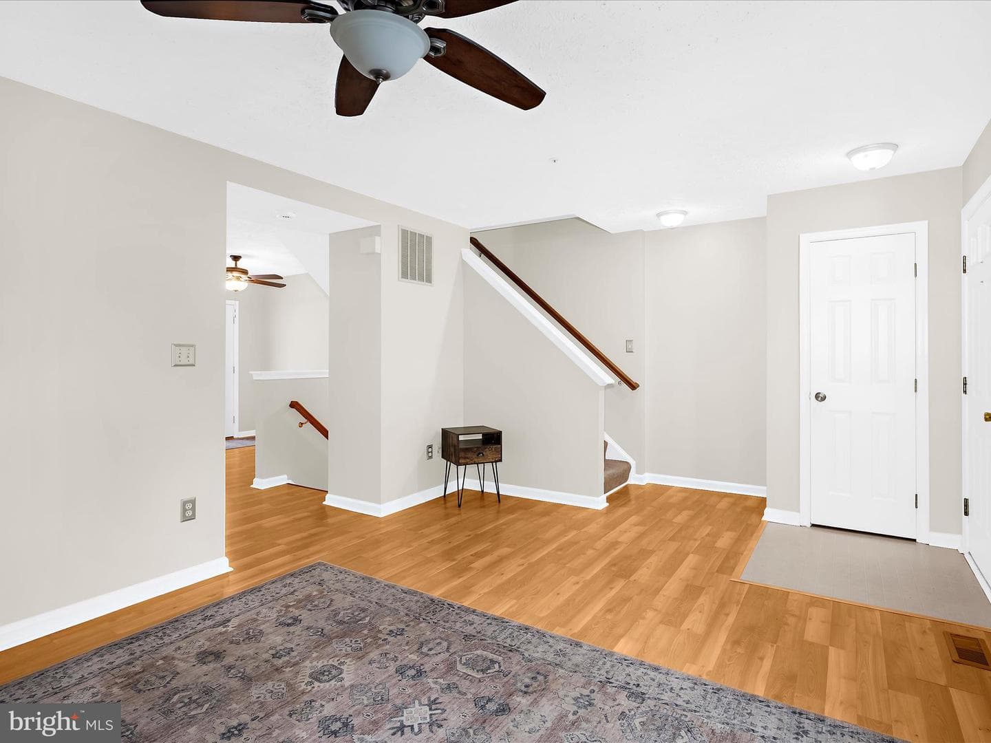 939 Chestnut Manor Ct photo 9