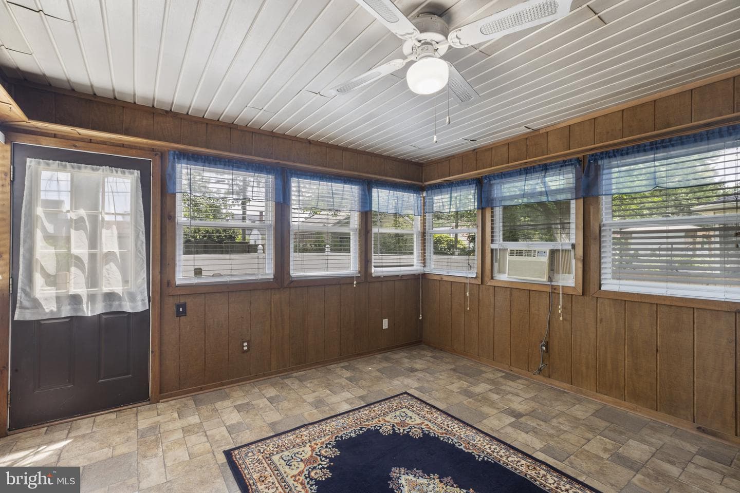 419 Shipley Road photo 9