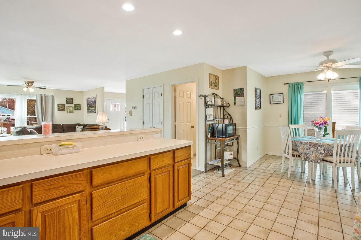 1216 Grove Avenue photo 12