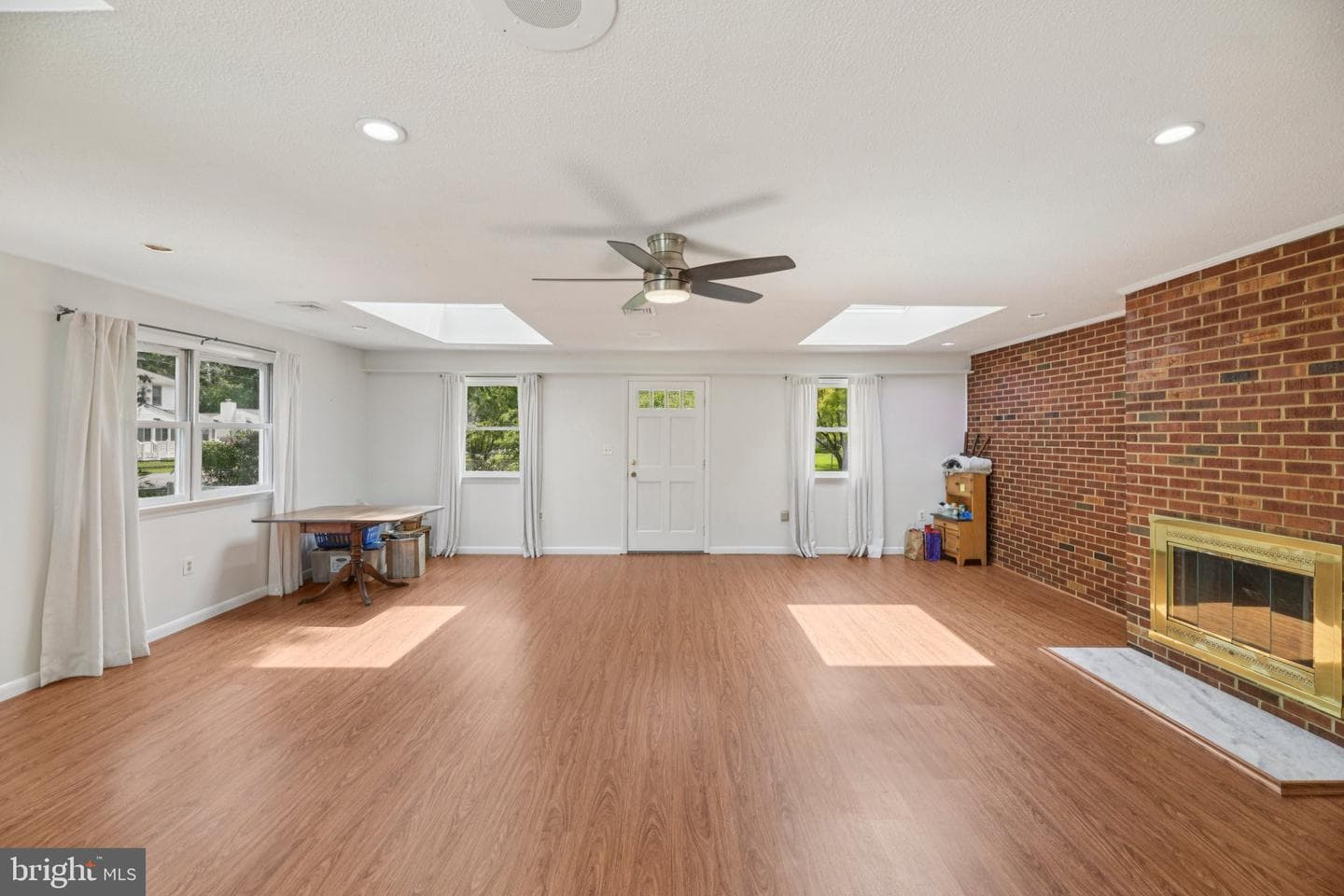 916 Edgewood Road photo 2