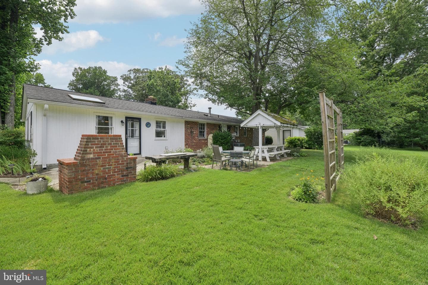 916 Edgewood Road photo 20