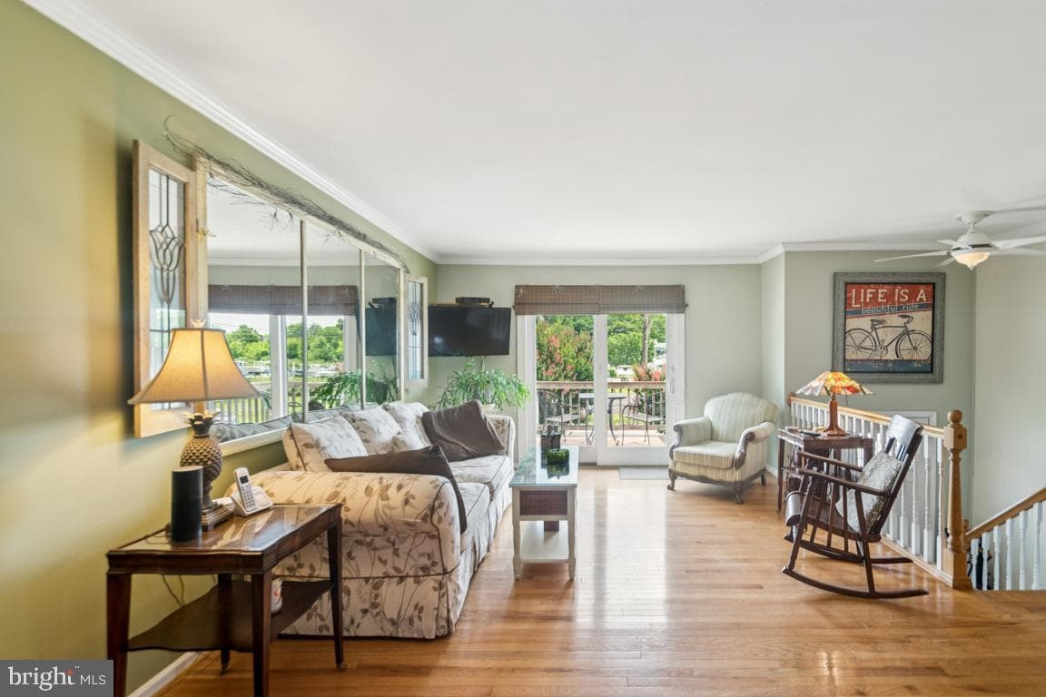 831 Shore Drive photo 10
