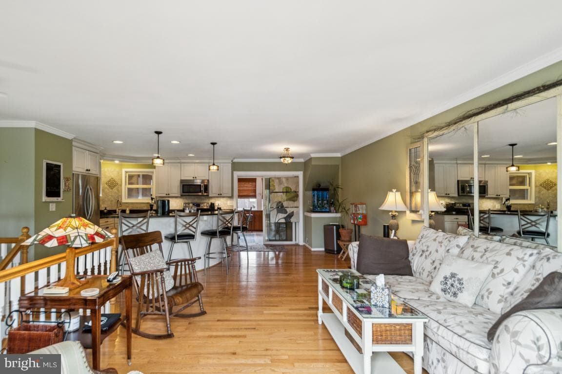 831 Shore Drive photo 2