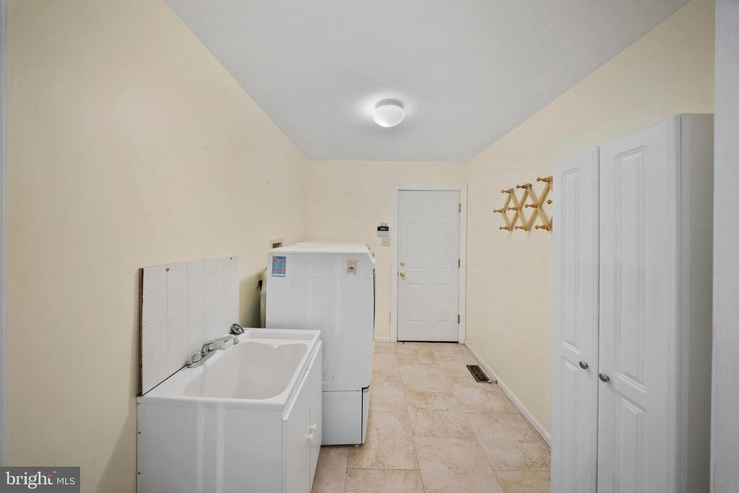 193 Southdown Road photo 22