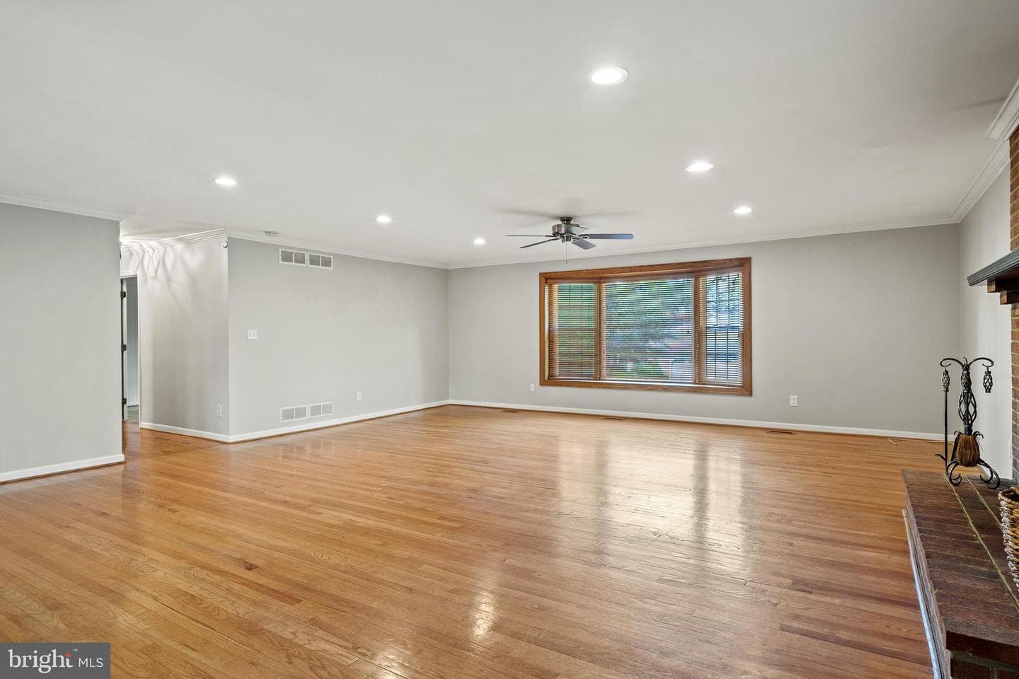 467 Cornwall Court photo 11