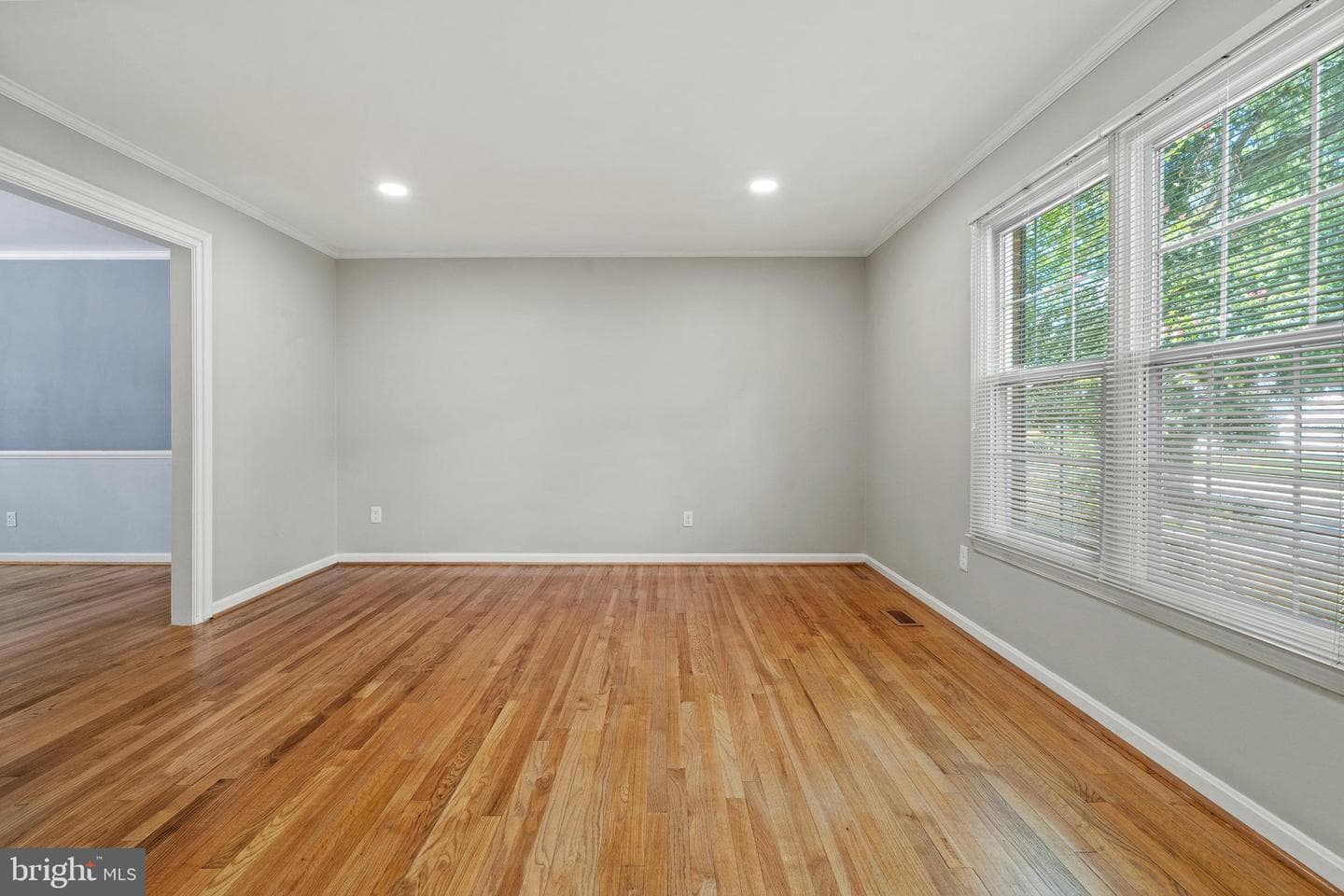 467 Cornwall Court photo 14