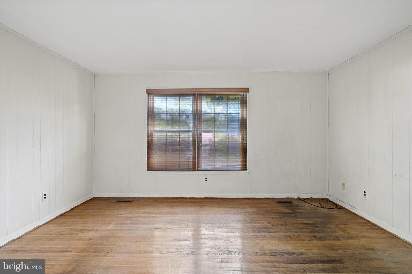 467 Cornwall Court photo 24