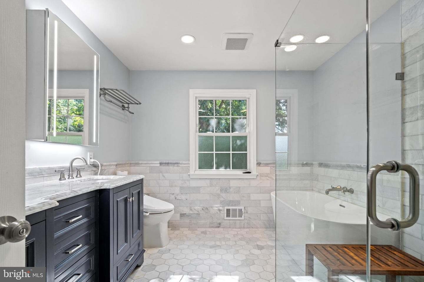 467 Cornwall Court photo 33
