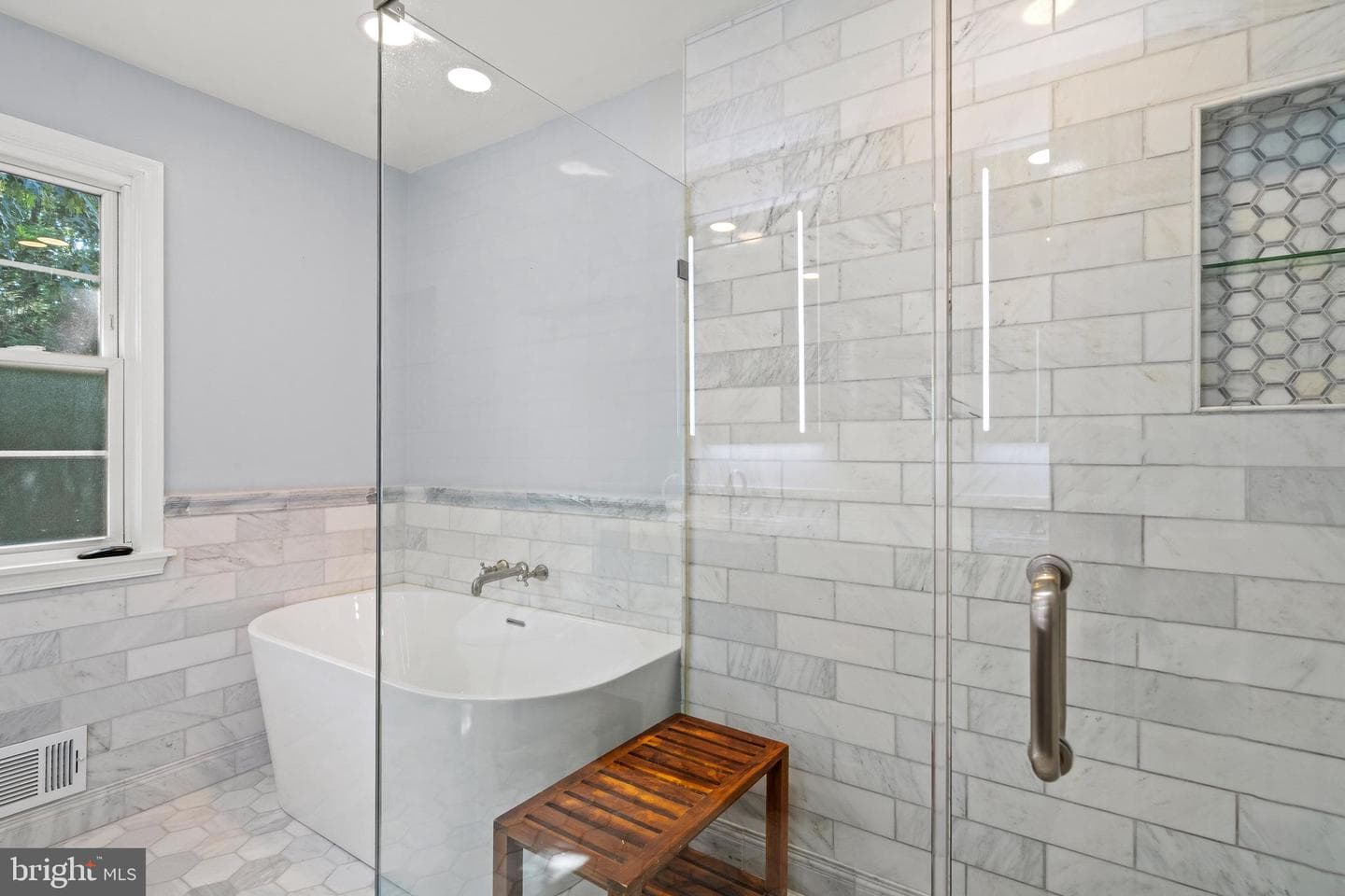 467 Cornwall Court photo 35