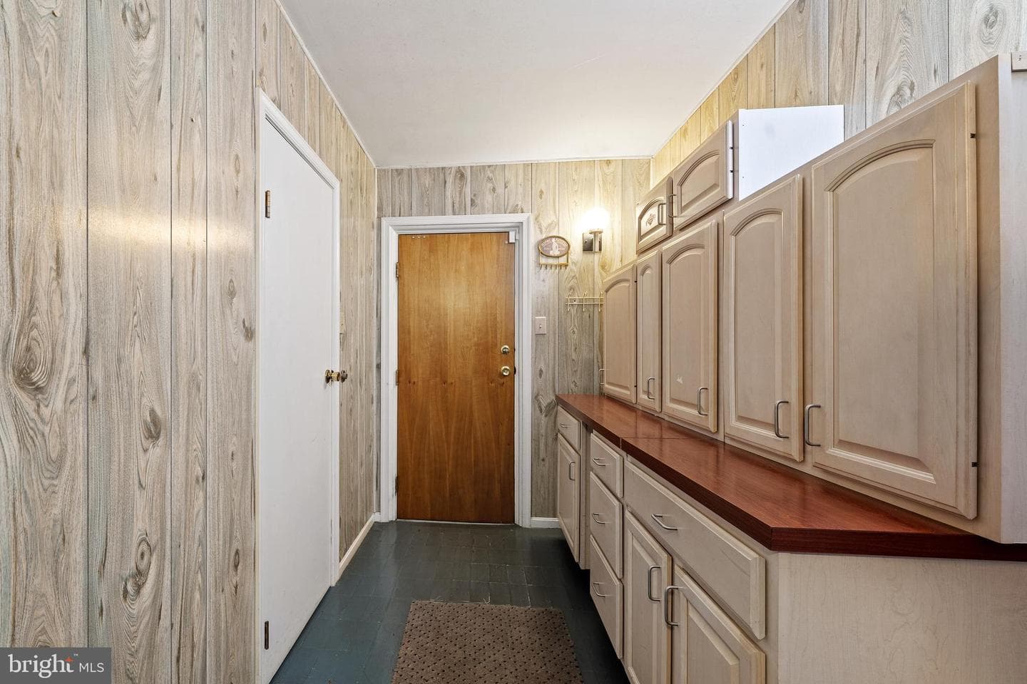 467 Cornwall Court photo 50