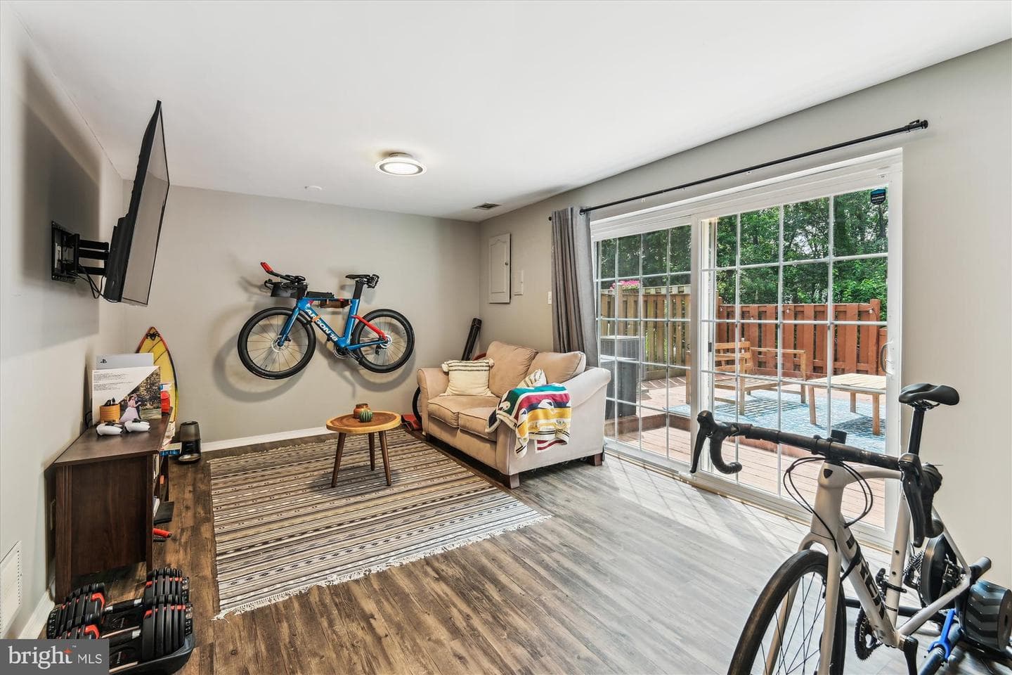 1784 Sharwood Place photo 27