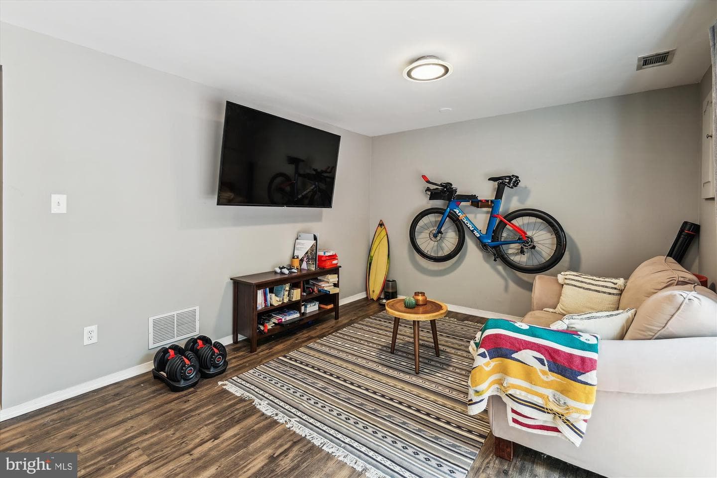1784 Sharwood Place photo 28