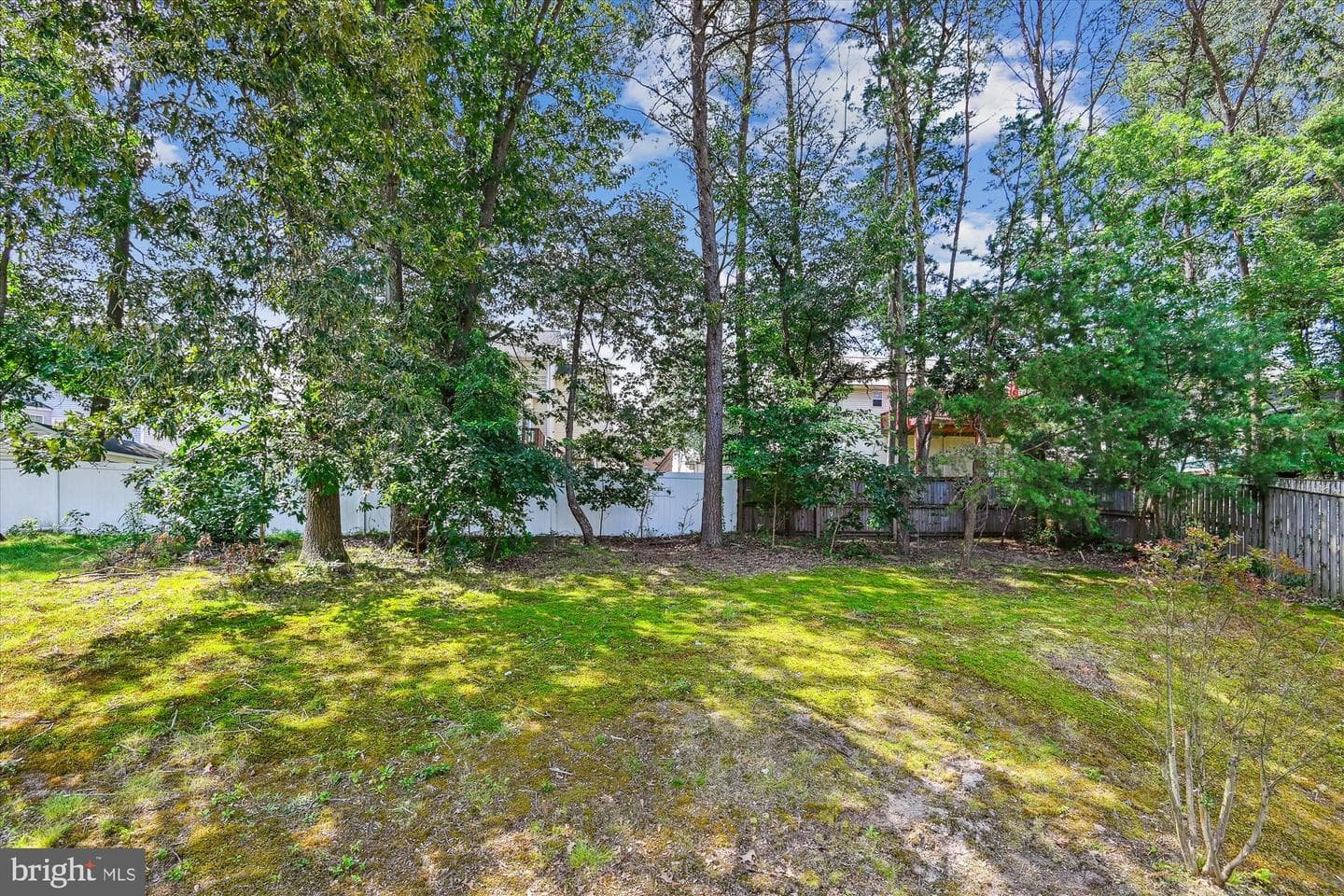 1431 Illinois Avenue photo 24