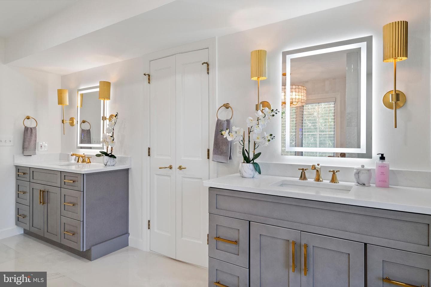 812 Coachway photo 31