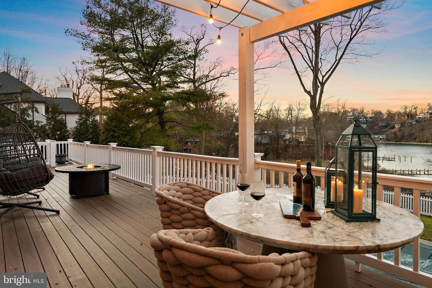 812 Coachway photo 59