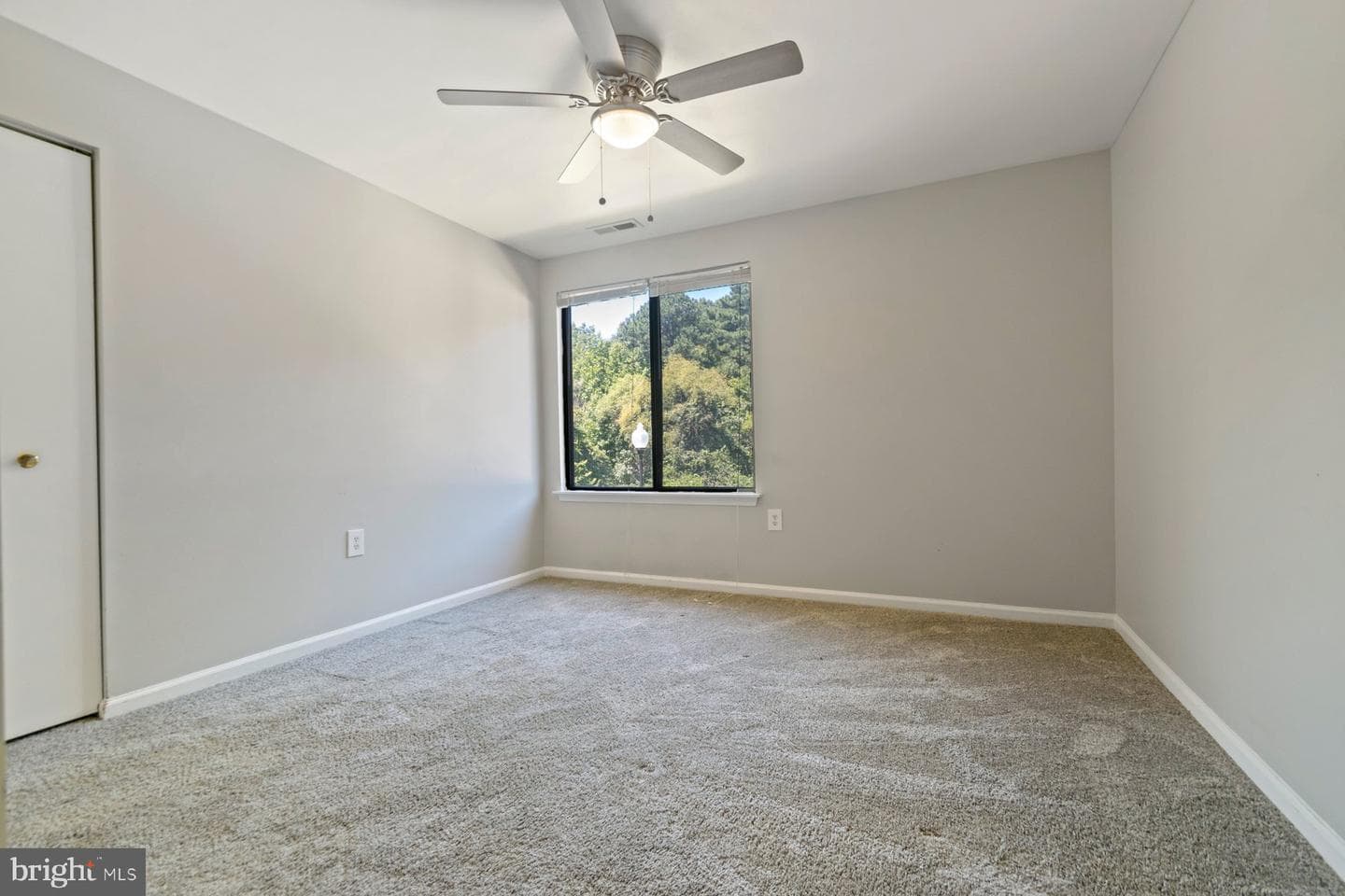 1110 Castle Harbour Way #2a photo 13