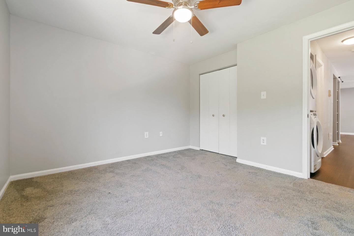 1110 Castle Harbour Way #2a photo 14