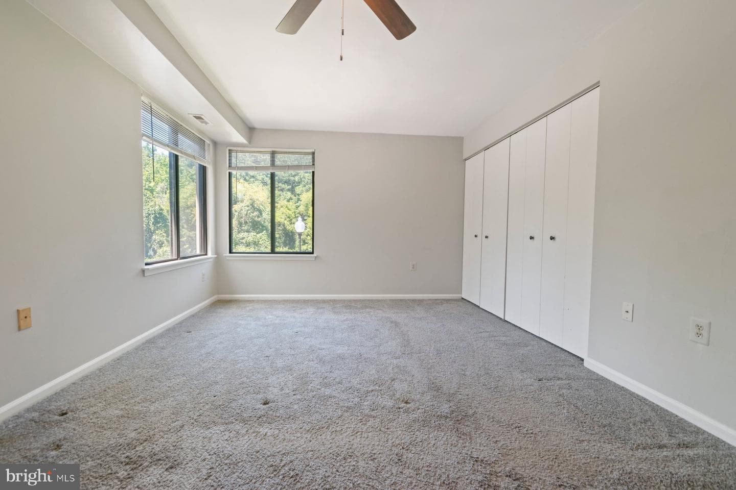 1110 Castle Harbour Way #2a photo 20