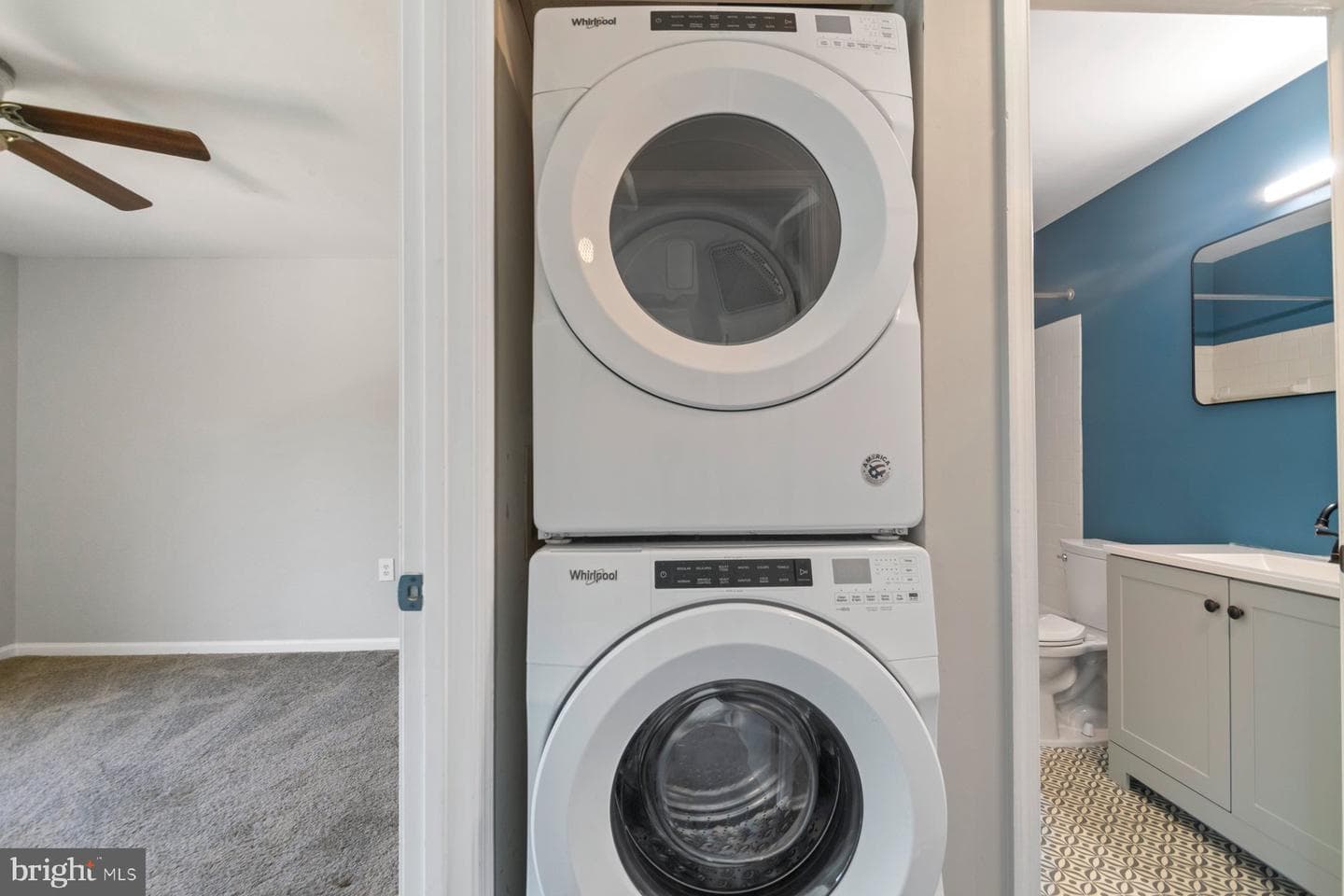 1110 Castle Harbour Way #2a photo 25