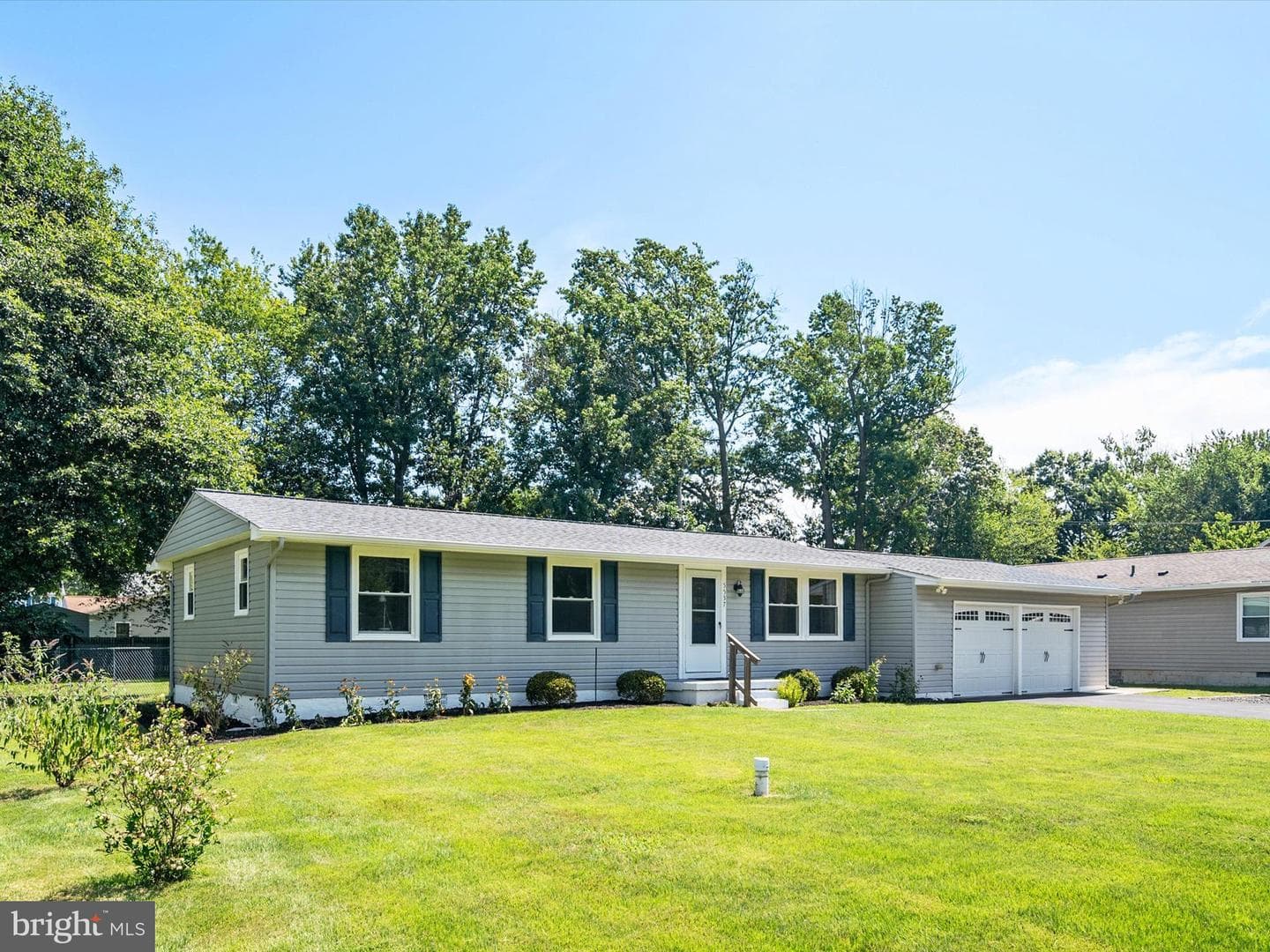 5537 Franklin Boulevard photo 18