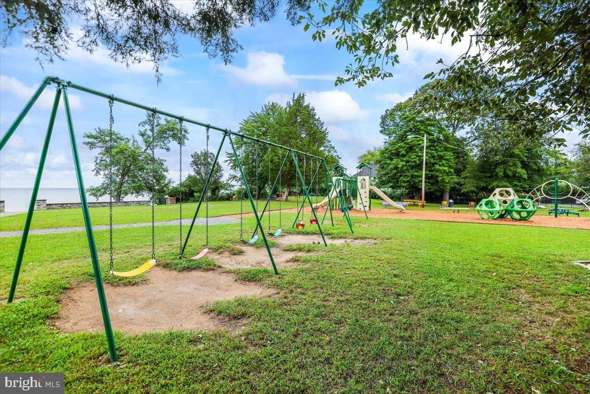 1004 Westway photo 47