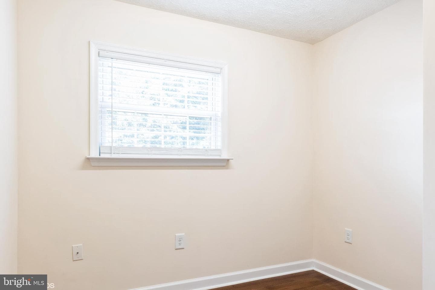 7940 Elizabeth Road photo 11