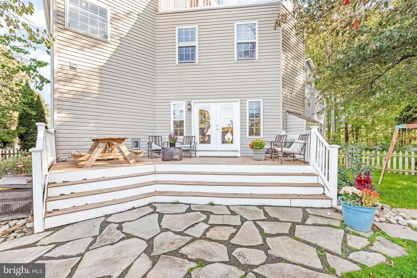 619 Park Place photo 53