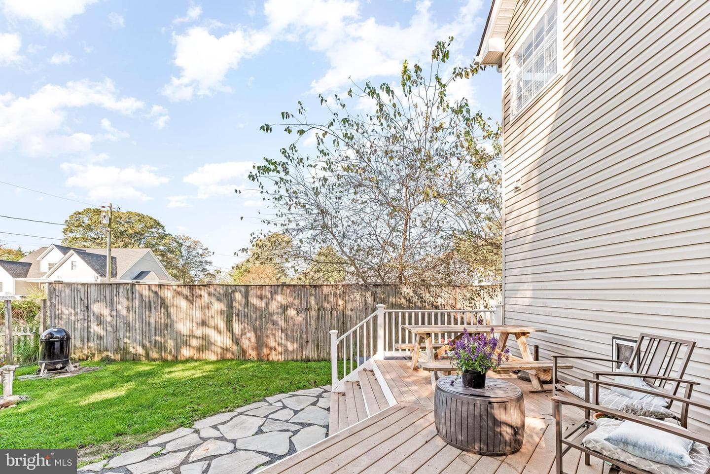 619 Park Place photo 55