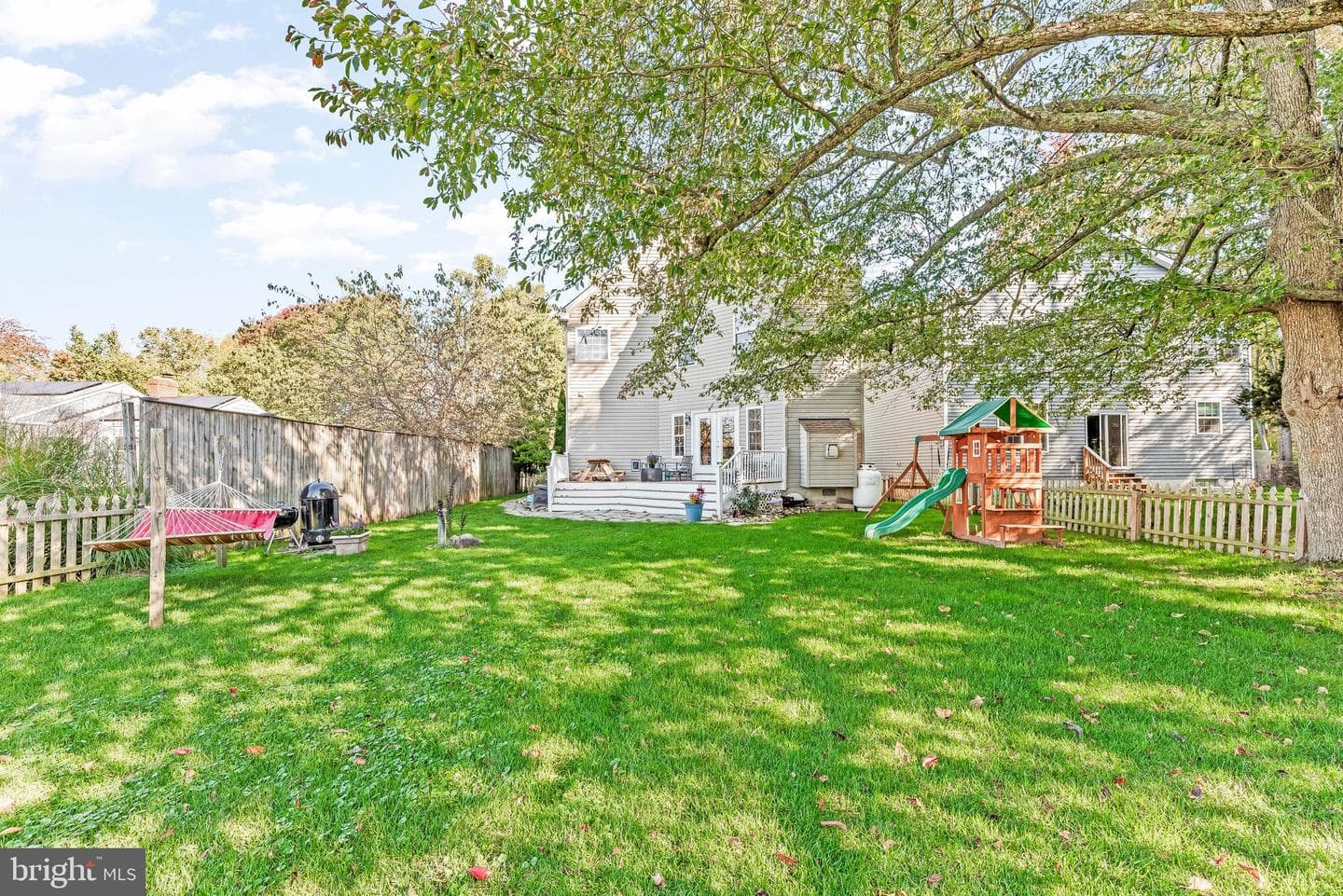 619 Park Place photo 59