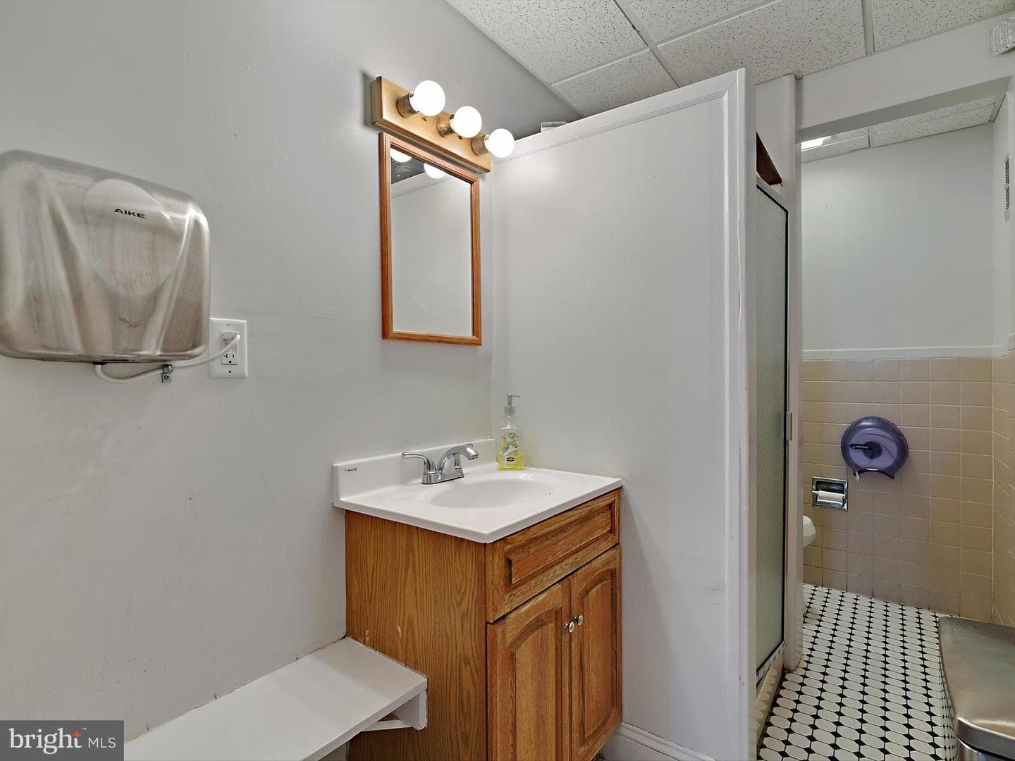 301 Burnside Street #c 202 photo 38