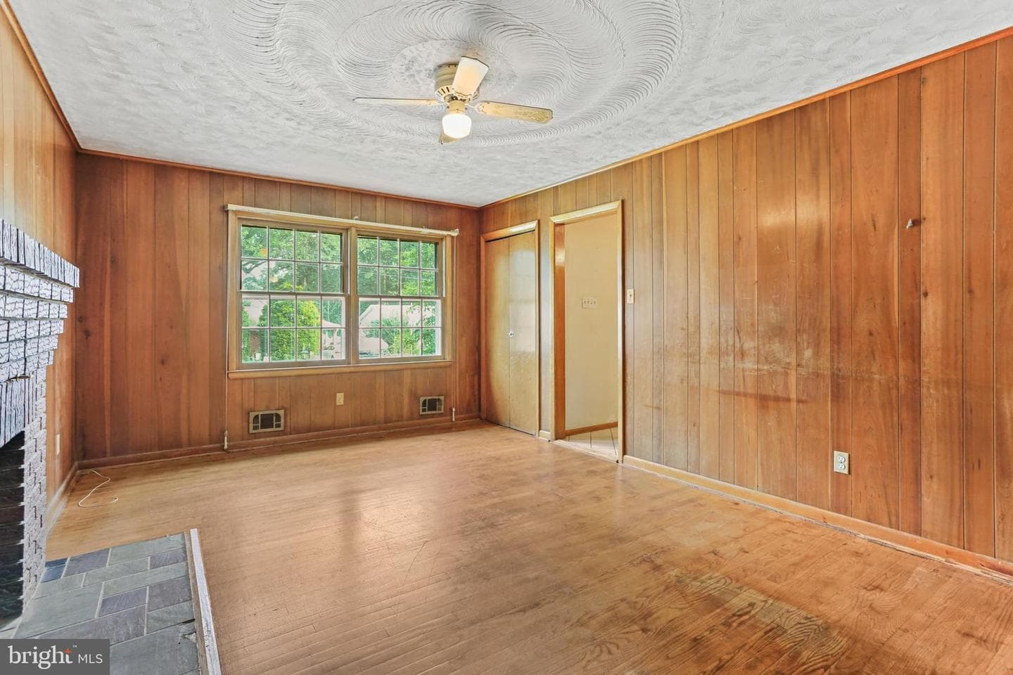 406 Norman Avenue photo 15