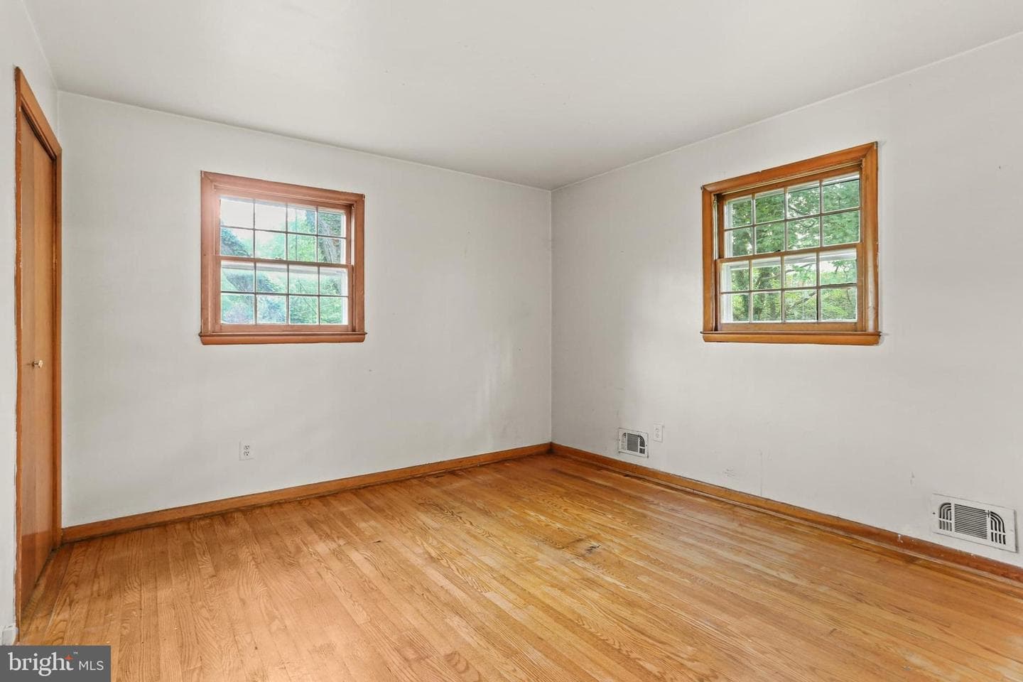 406 Norman Avenue photo 21