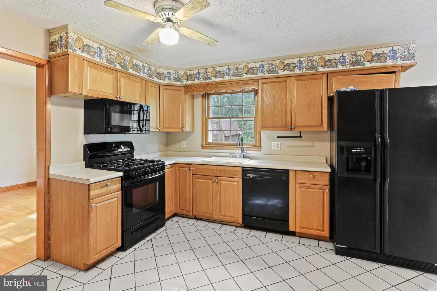 406 Norman Avenue photo 4