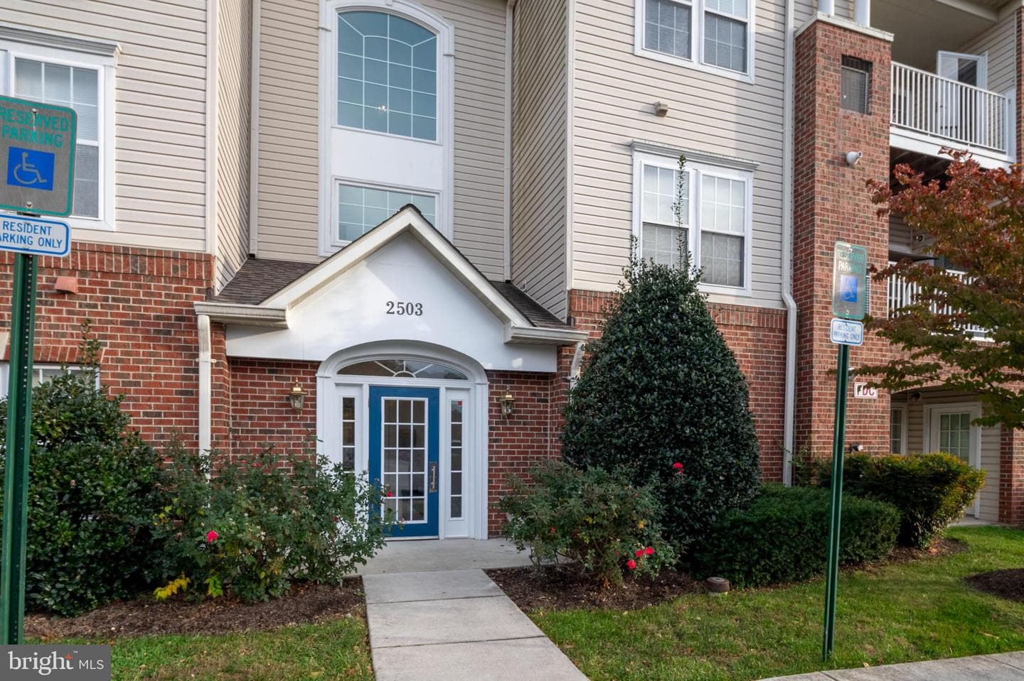 2503 Amber Orchard Court W #302 photo 2