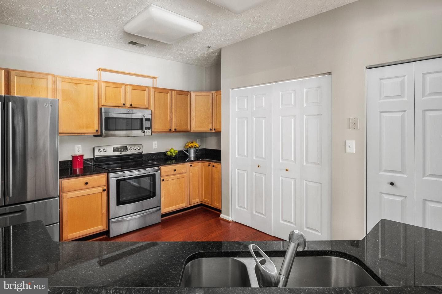 2503 Amber Orchard Court W #302 photo 9