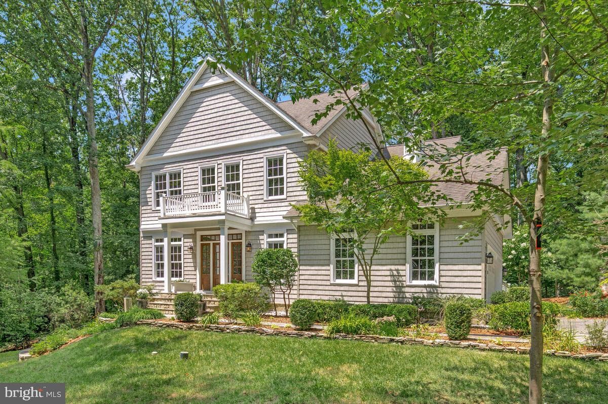 706 Riverview Terrace photo 1