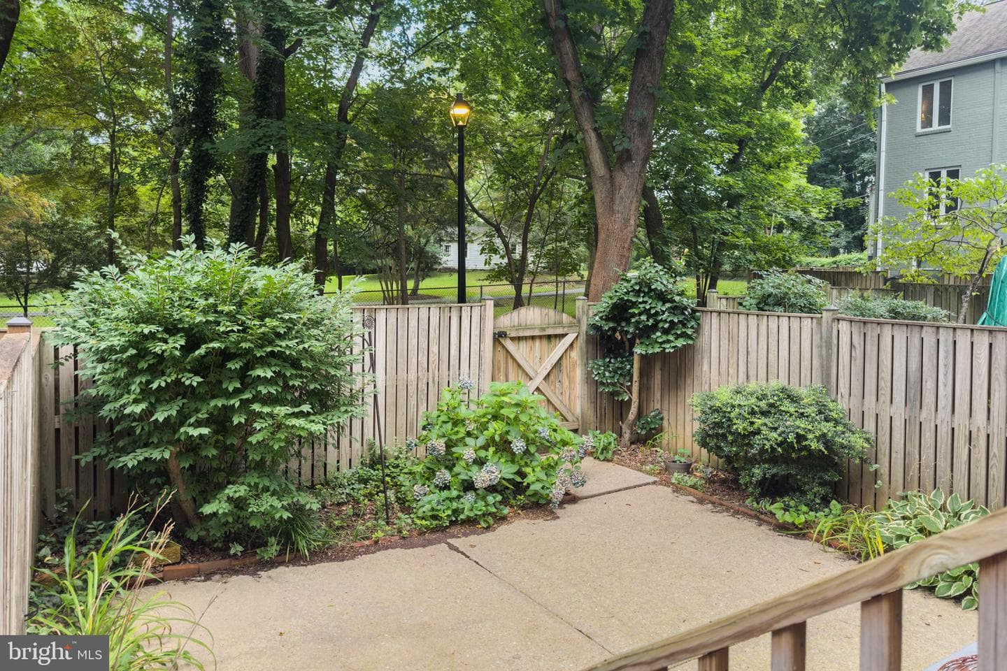 202 Dreams Landing Way photo 2