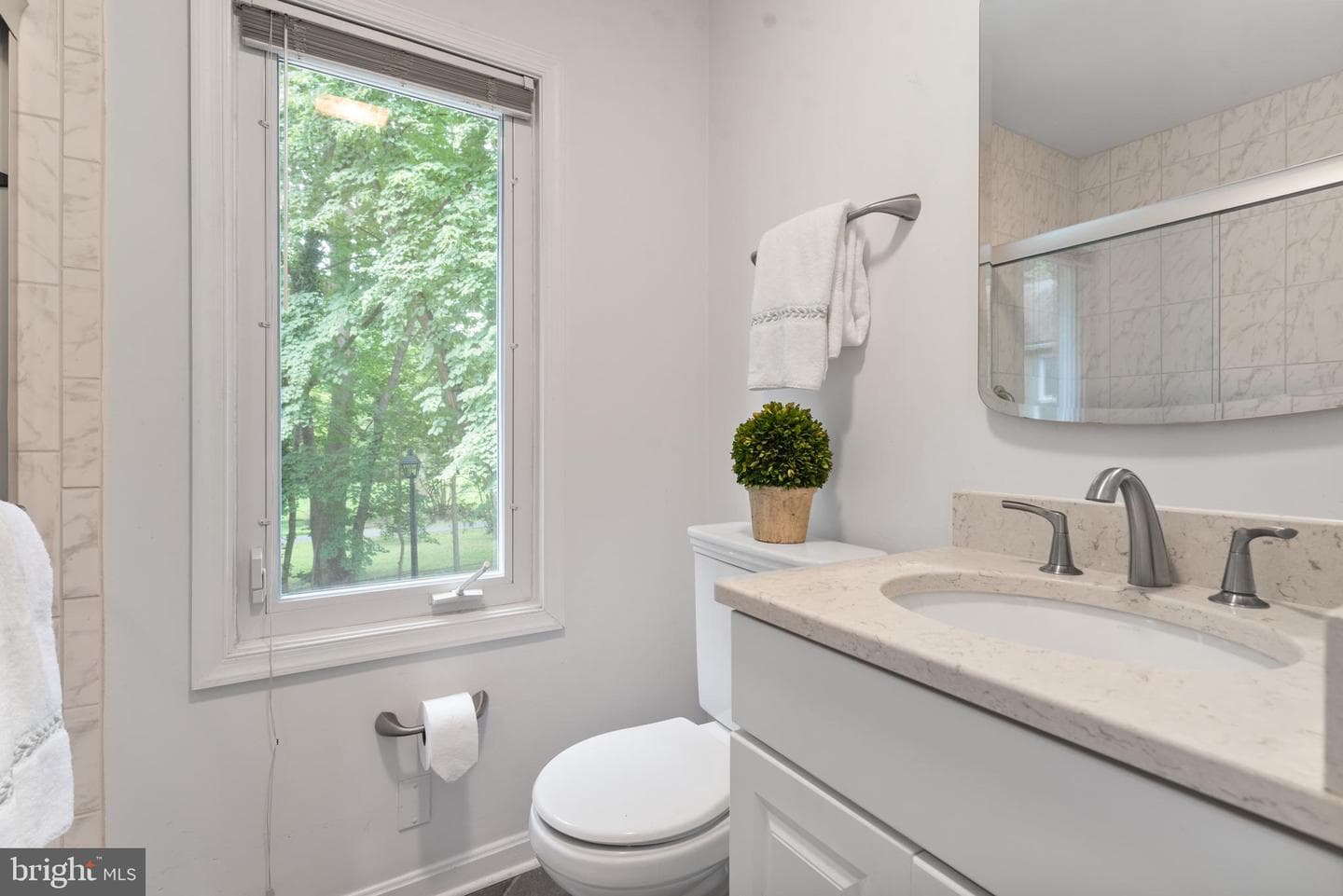 202 Dreams Landing Way photo 24