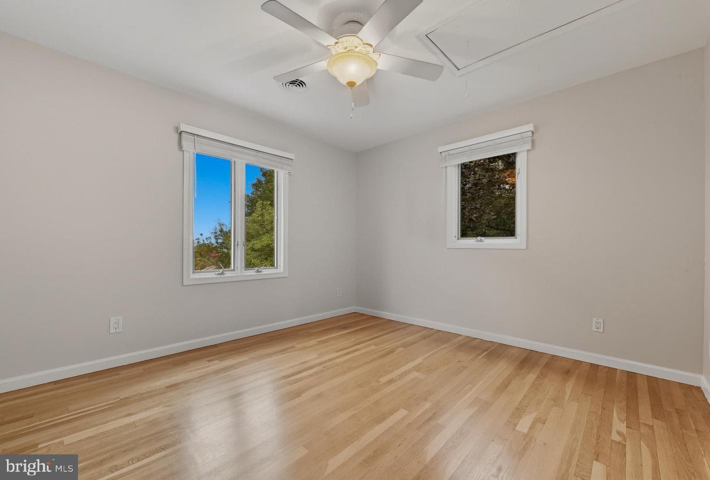 1100 Broadview Drive photo 36