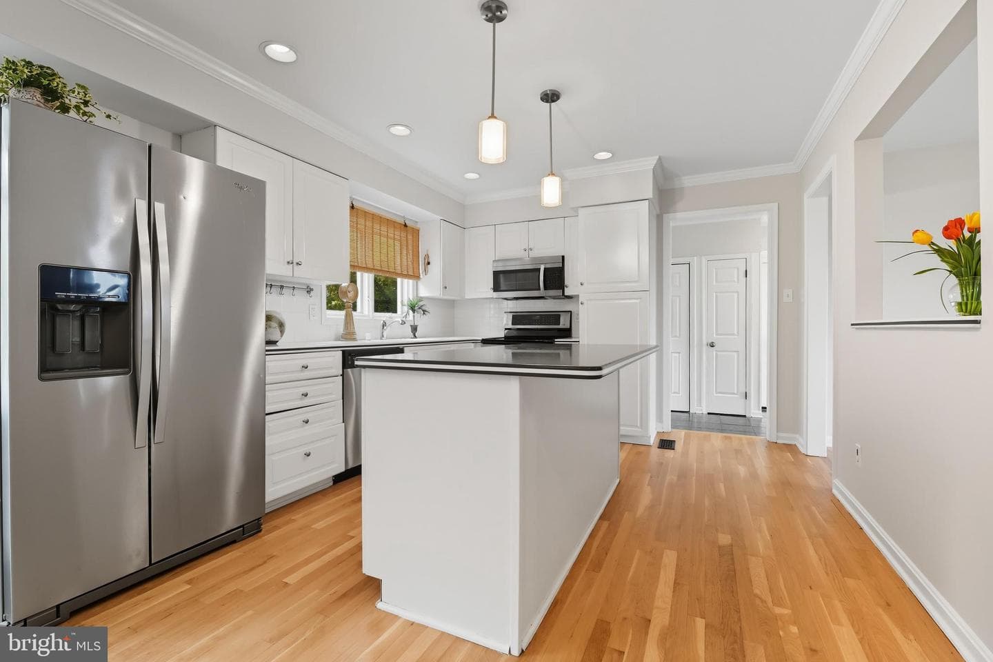 1100 Broadview Drive photo 4