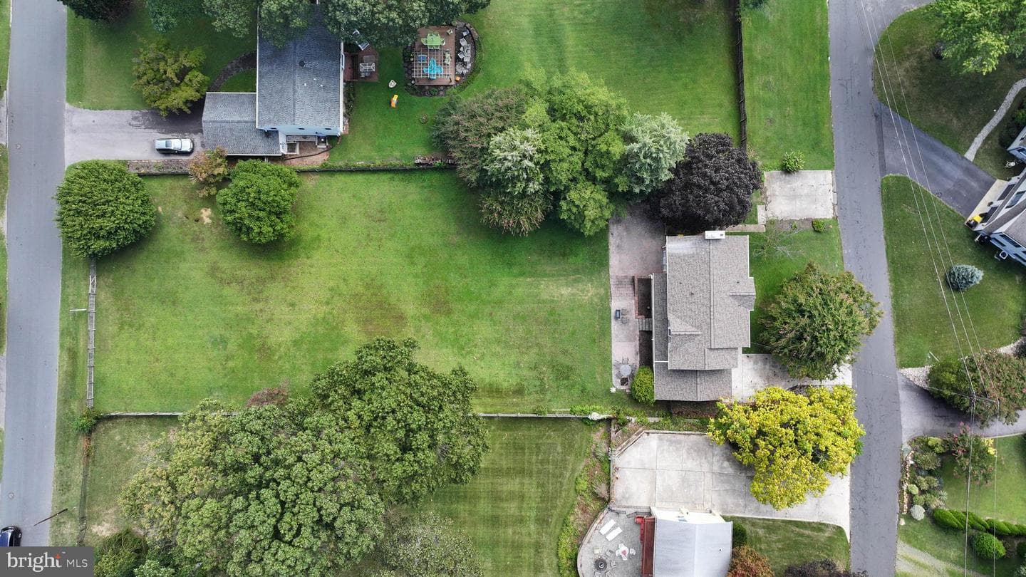 1100 Broadview Drive photo 70