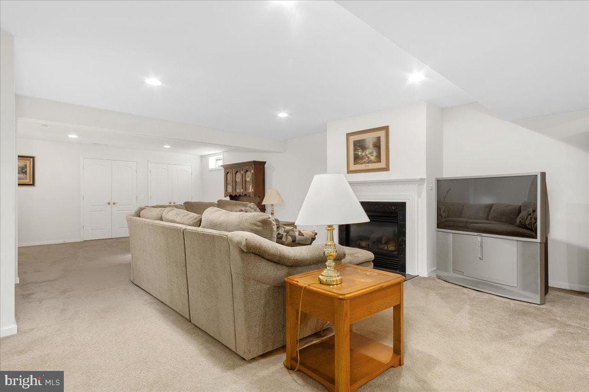 1253 Destiny Circle photo 32