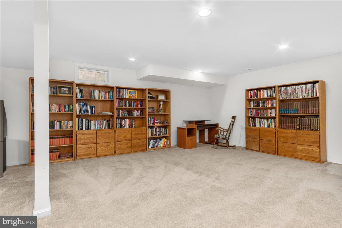 1253 Destiny Circle photo 33